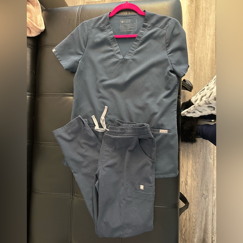 Figs xs scrub
